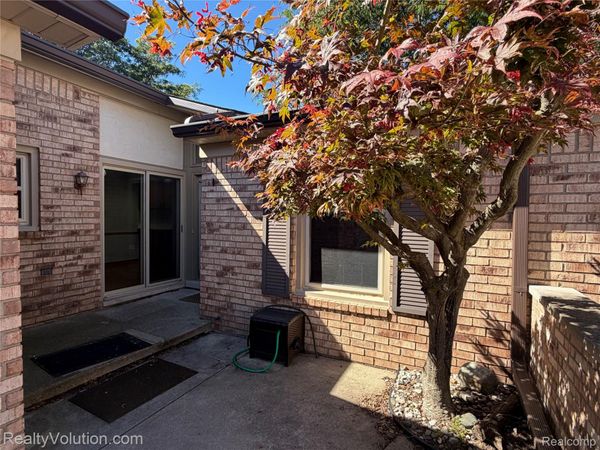 49255 Chestnut Hill Court , Shelby Township, Mi 48315