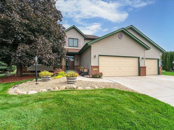 18580 Explorer Court, Farmington, MN 55024
