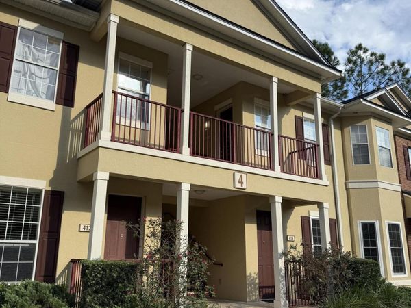 625 OAKLEAF PLANTATION Parkway, Unit 422, Orange Park, FL 32065