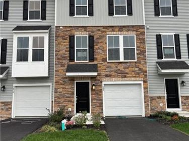 7680 CLAYTON AVENUE, COOPERSBURG, PA 18036