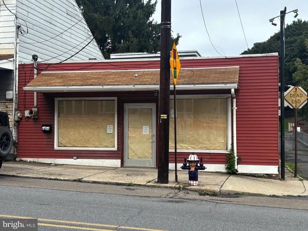 1100 W MARKET STREET , POTTSVILLE, PA 17901