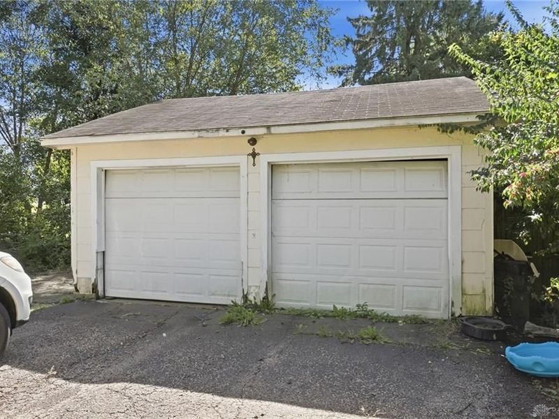 4525 E National Road, Springfield, OH 45505 Photo 28