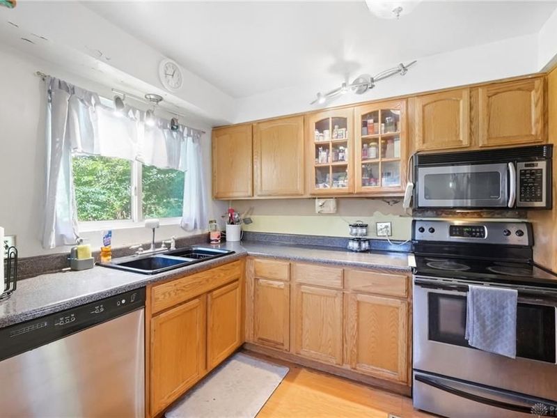 4525 E National Road, Springfield, OH 45505 Photo 8
