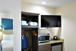 1004 Ocean Boulevard photo 4