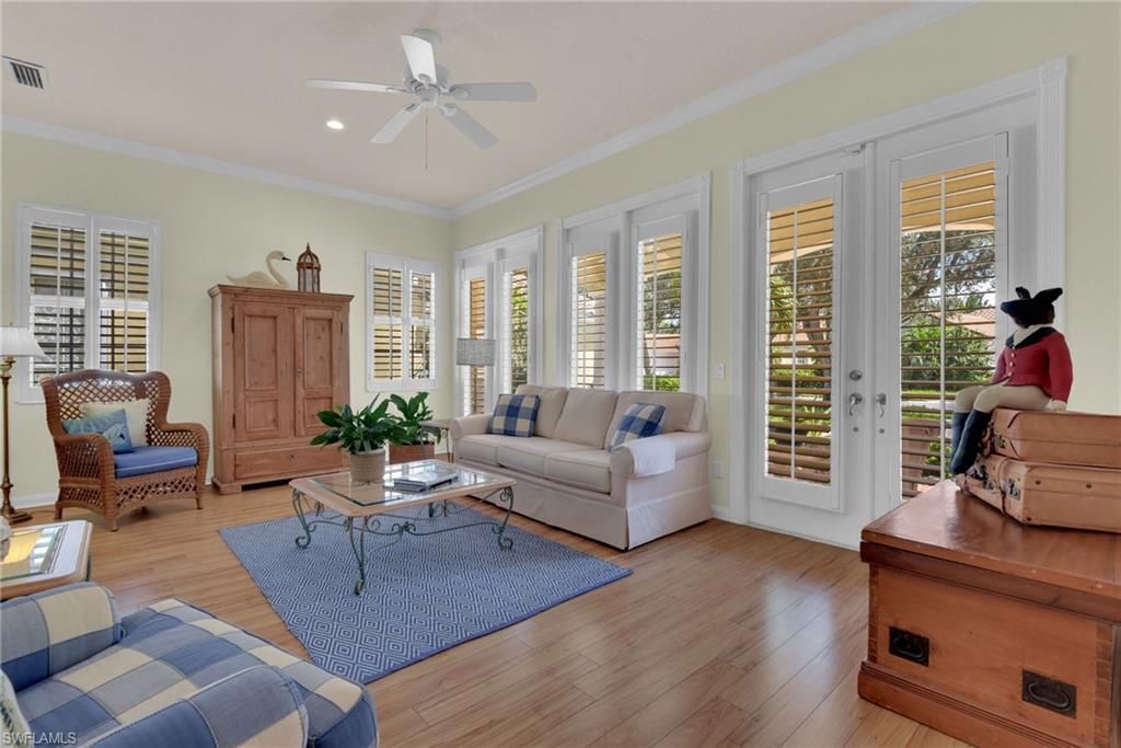 5843 Charlton Way, Naples, FL 34119 Photo