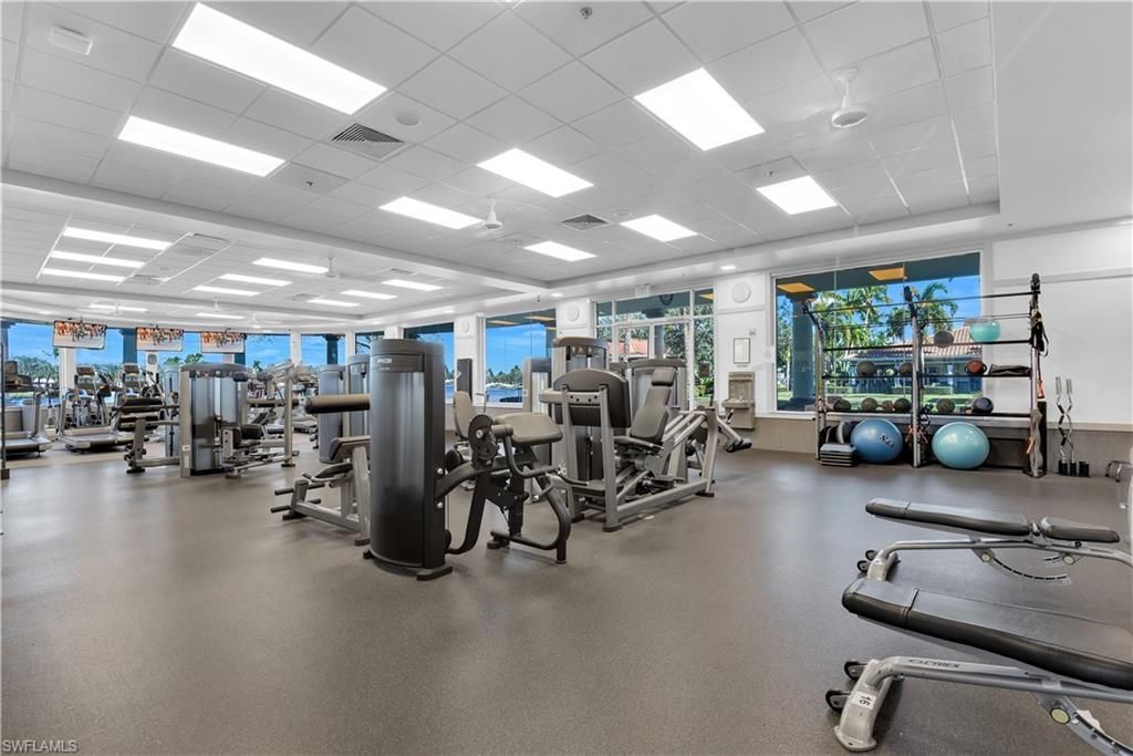 5843 Charlton Way, Naples, FL 34119 Photo