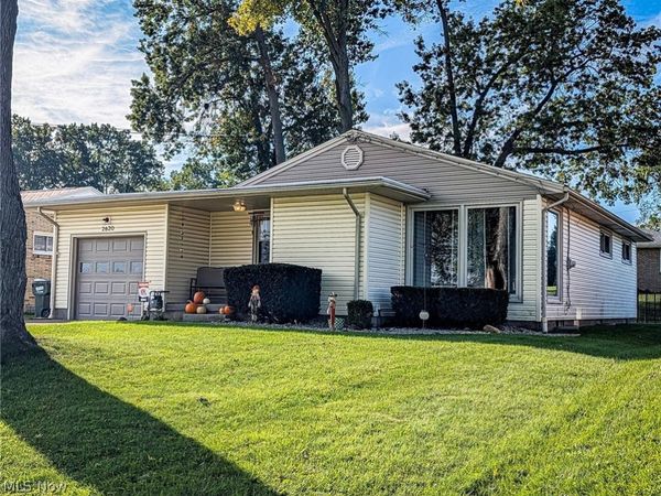 2620 Helen Place NW, Canton, OH 44708