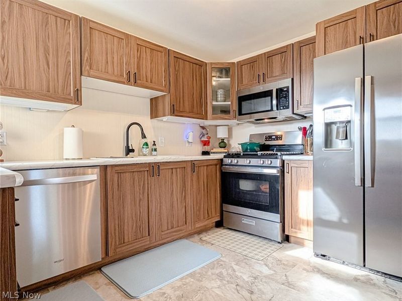2620 Helen Place NW, Canton, OH 44708 Photo 12