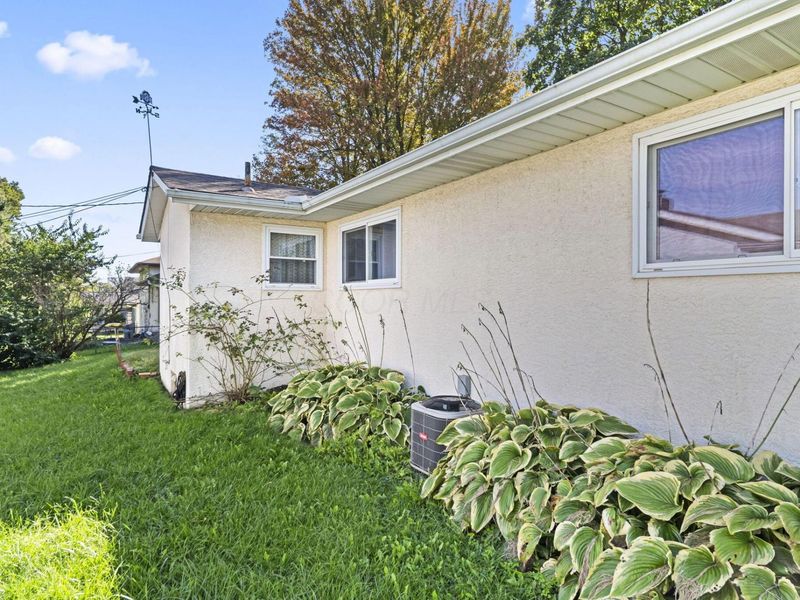 1092 Havendale Drive, Columbus, OH 43220 Photo 41