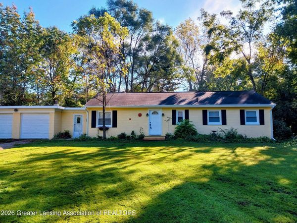 16489 Center Road, East Lansing, MI 48823