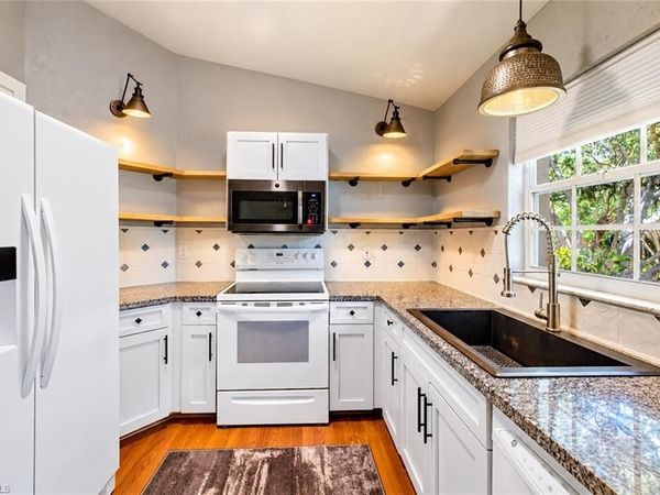 3795 Fieldstone BLVD, Unit 106, NAPLES, FL 34109