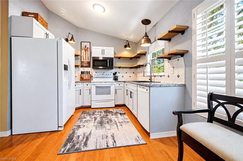 3795 Fieldstone Blvd, Unit 106, Naples, FL 34109 Photo