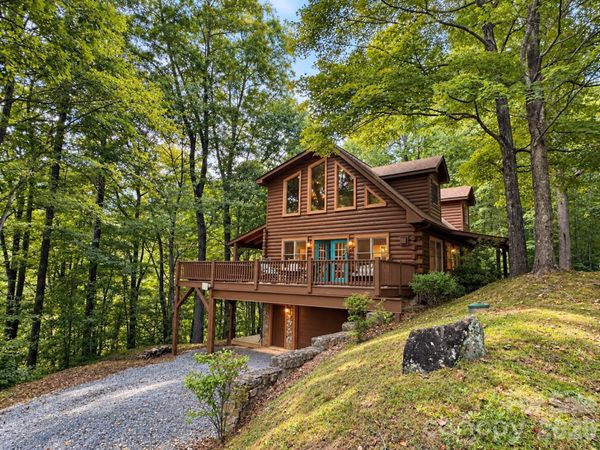 30 Baguette Boulevard , Waynesville, NC 28785