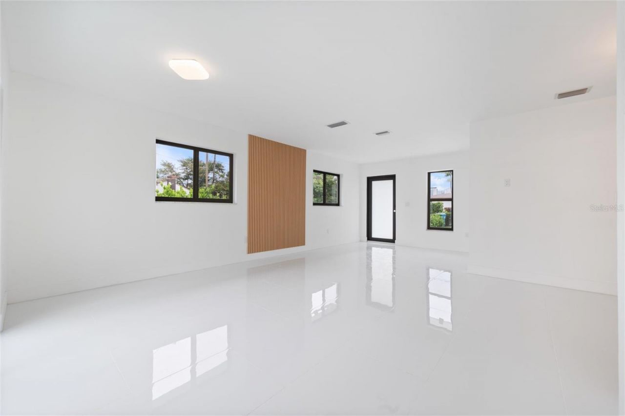 1112 SW 11th Avenue, Miami, FL 33129 Photo