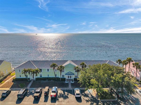5118 COQUINA KEY DRIVE SE, Unit B, ST PETERSBURG, FL 33705