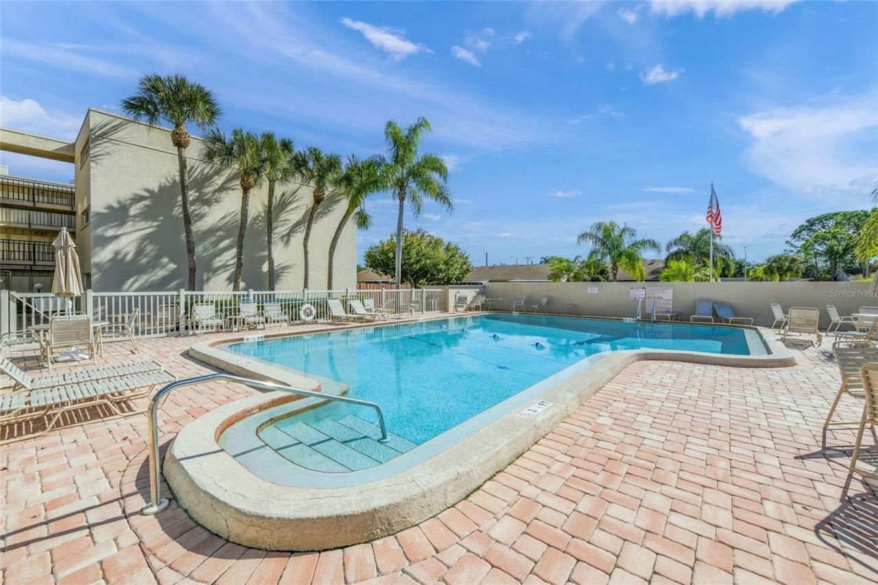 2609 Woodgate Lane, Unit K4, Sarasota, FL 34231 Photo