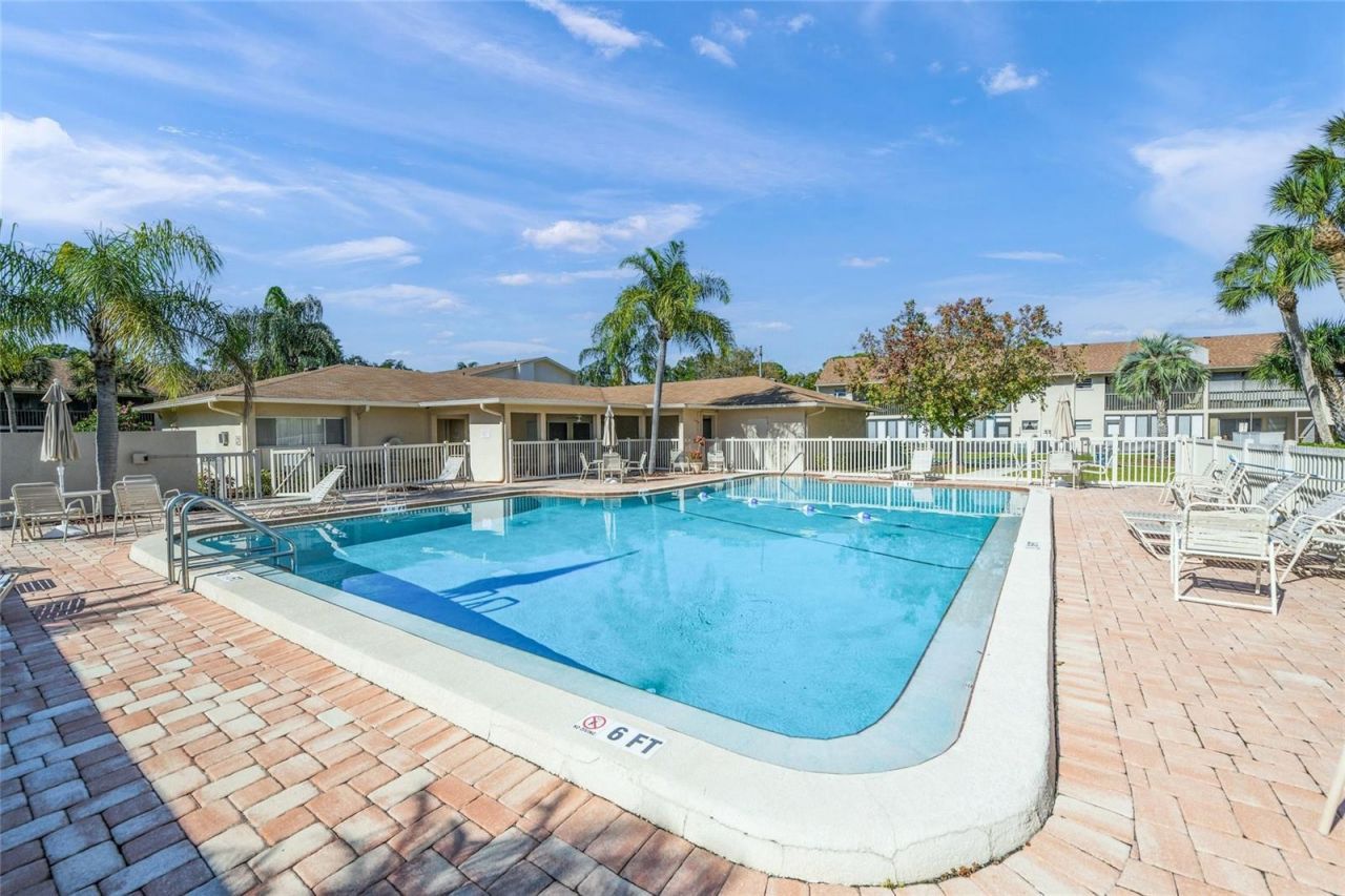 2609 Woodgate Lane, Unit K4, Sarasota, FL 34231 Photo