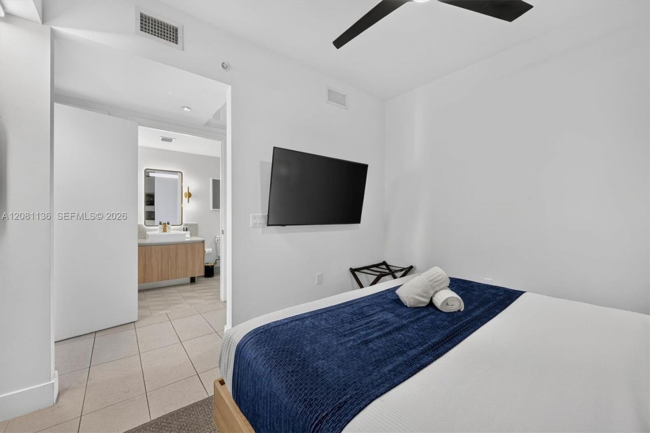 159 NE 6th St , Unit 3603, Miami, FL 33132 Photo