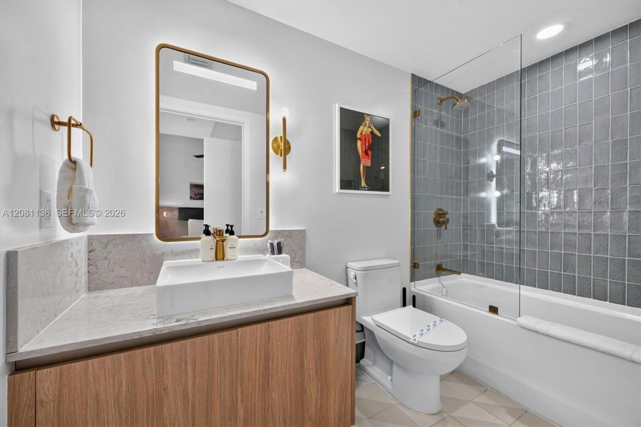 159 NE 6th St , Unit 3603, Miami, FL 33132 Photo