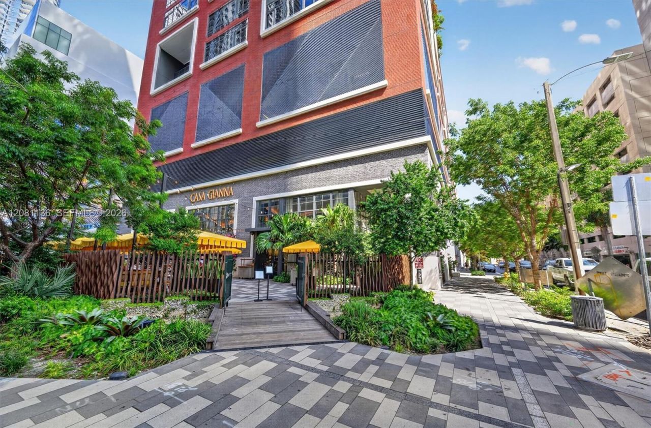 159 NE 6th St , Unit 3603, Miami, FL 33132 Photo