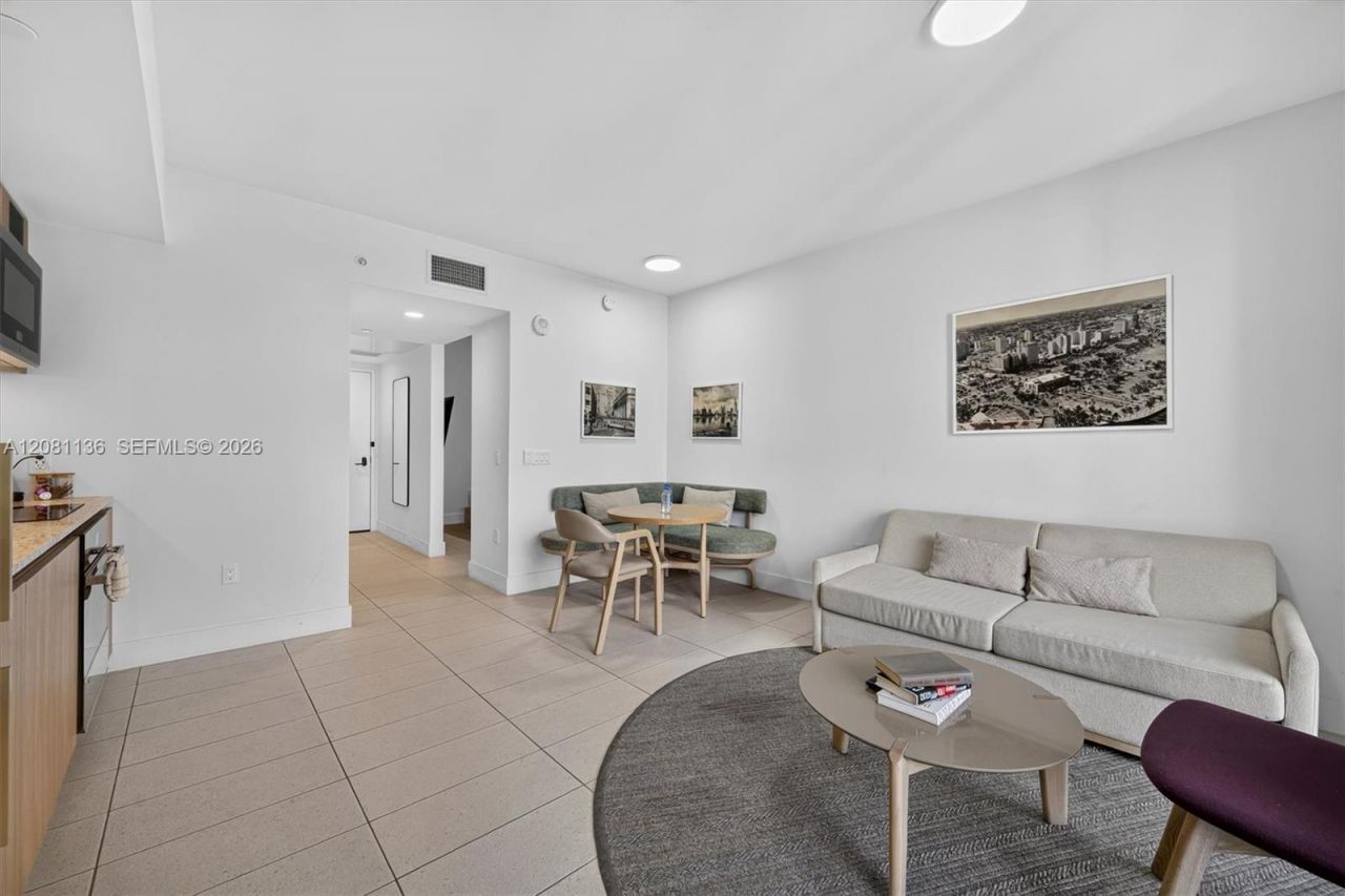 159 NE 6th St , Unit 3603, Miami, FL 33132 Photo