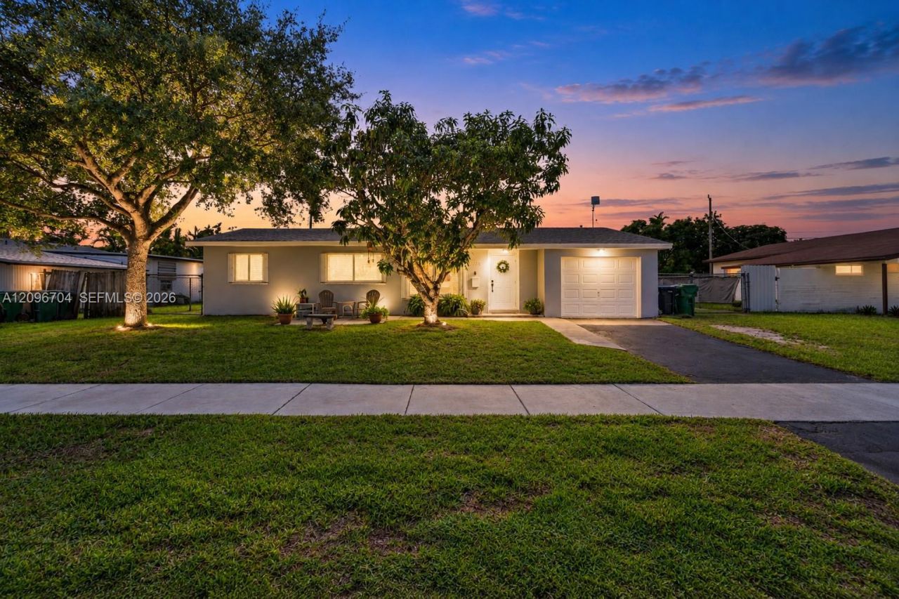 8730 SW 190th St, Cutler Bay, FL 33157 Photo