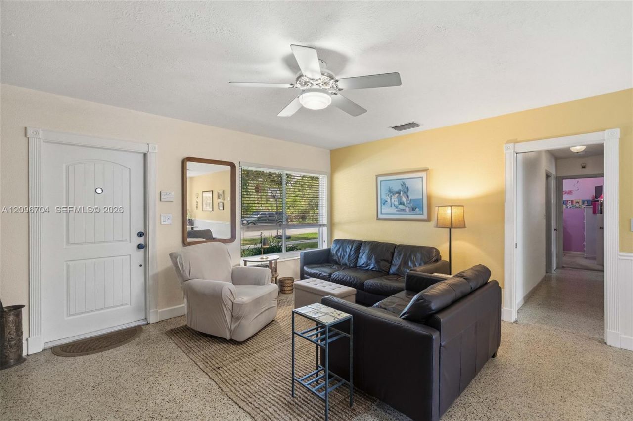 8730 SW 190th St, Cutler Bay, FL 33157 Photo