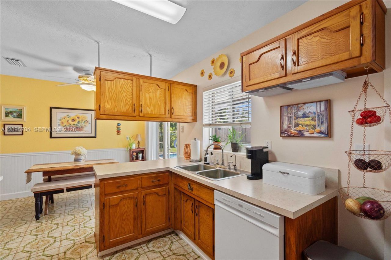 8730 SW 190th St, Cutler Bay, FL 33157 Photo