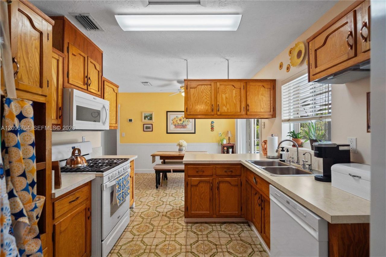 8730 SW 190th St, Cutler Bay, FL 33157 Photo