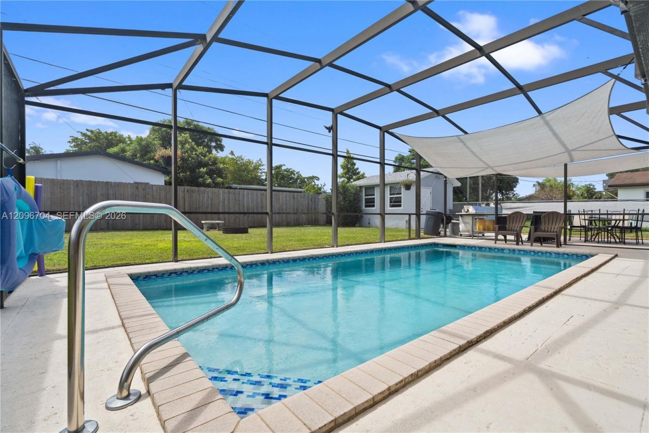 8730 SW 190th St, Cutler Bay, FL 33157 Photo