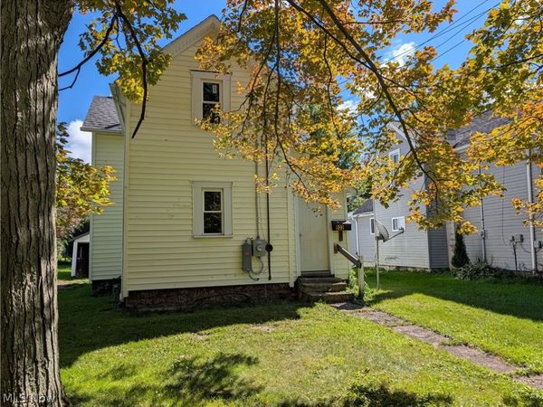 522 Shackson Street, Conneaut, OH 44030