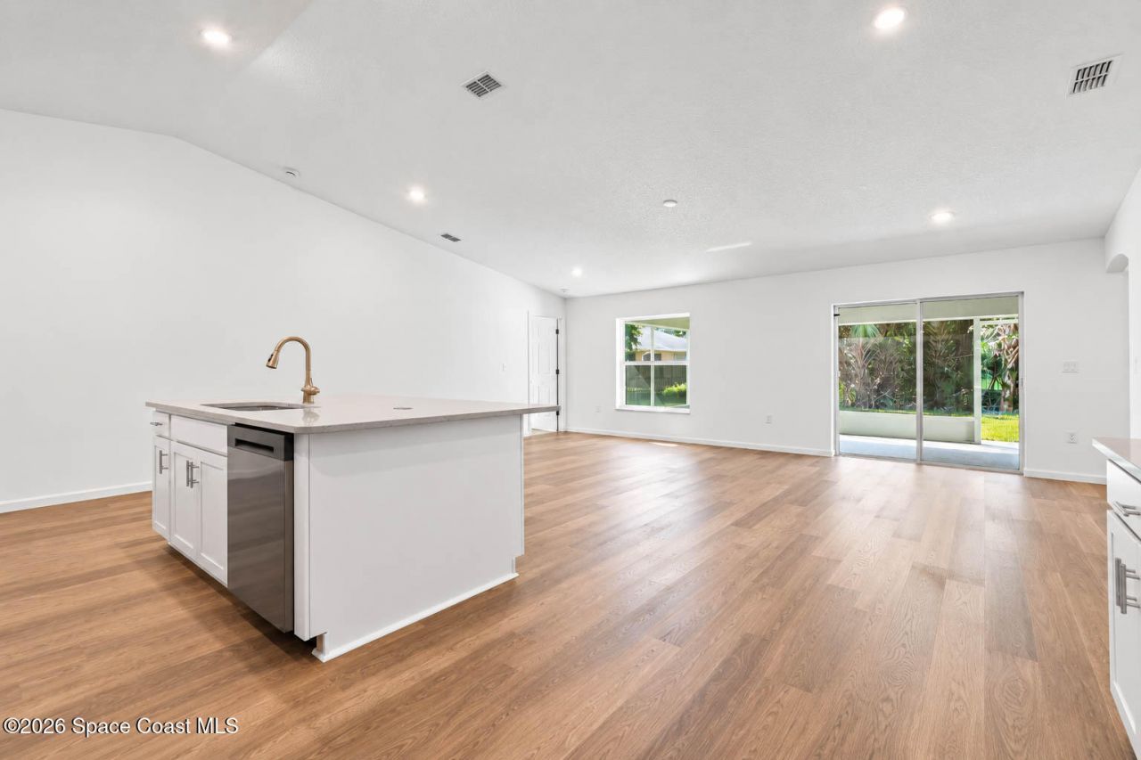 574 Garrett Street Sw, Palm Bay, FL 32908 Photo