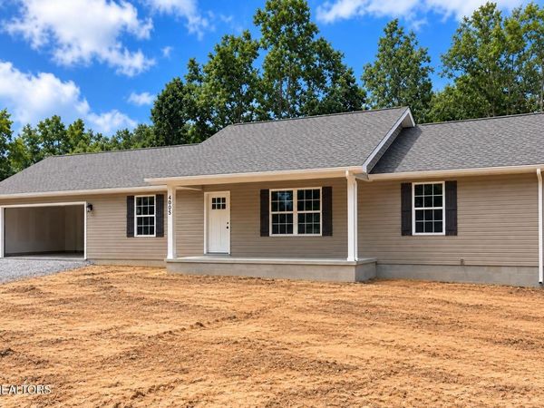 4003 Yellow Knife Drive, Crossville, TN 38572