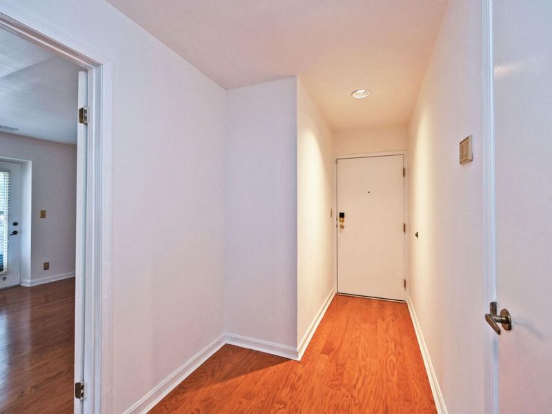 323 E 2nd Street, Unit 101, Covington, KY 41011 Photo 5