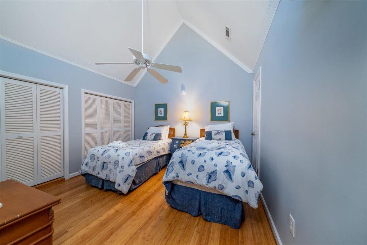 780 Summerwind Circle Photo 22