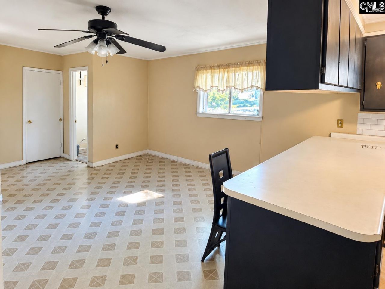 345 Marion Street Photo 11