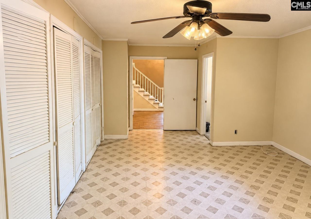 345 Marion Street Photo 9