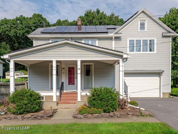 19 Blackman Street, Courtdale, PA 18704