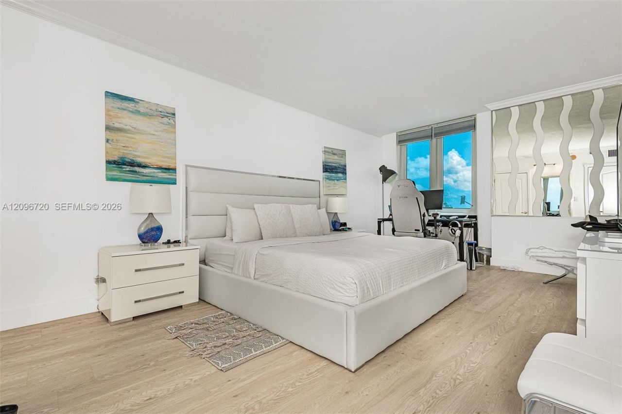 2301 Collins Ave, Unit 625, Miami Beach, FL 33139 Photo