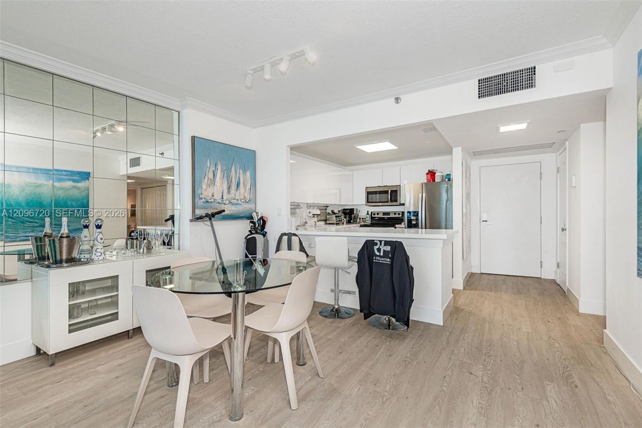 2301 Collins Ave, Unit 625, Miami Beach, FL 33139 Photo