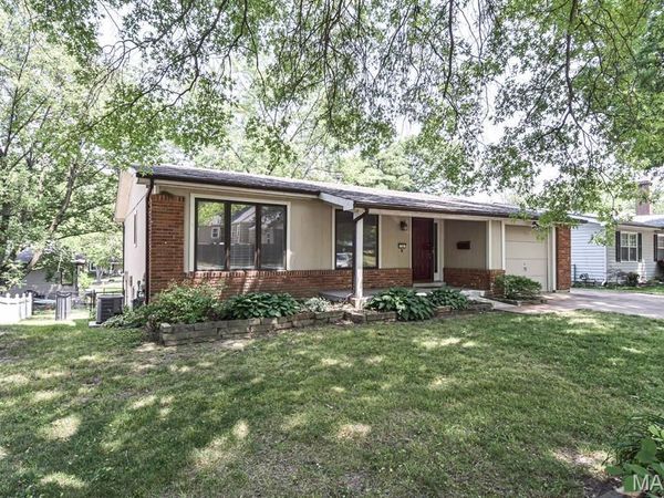 738 N Woodlawn, St Louis, MO 63122