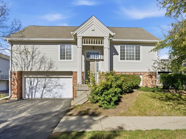 440 Churchill Drive, Elgin, IL 60124