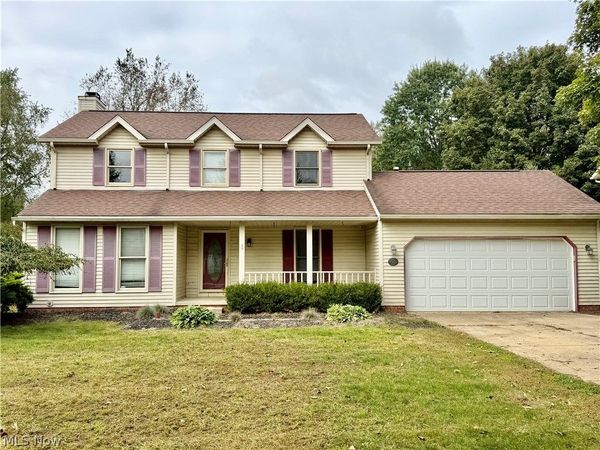 926 Fieldstone Drive , Kent, OH 44240