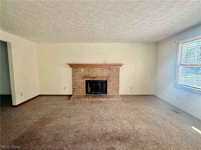 926 Fieldstone Drive, Kent, OH 44240 Photo 6