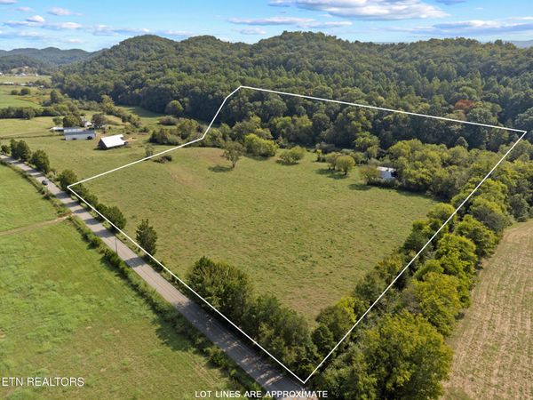 1514 Martin Mill Pike, Rockford, TN 37853