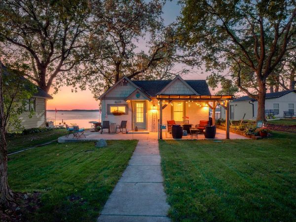 9065 Ingram Avenue NW, Annandale, MN 55302