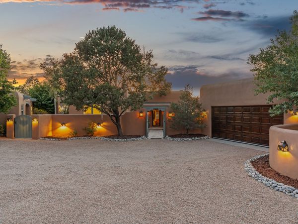 7208 Old Santa Fe Trail, Santa Fe, NM 87505