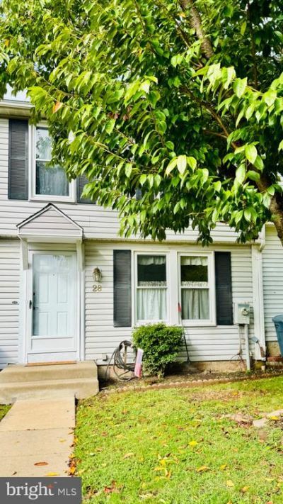 28 TOWNS COURT , ROSEDALE, MD 21237