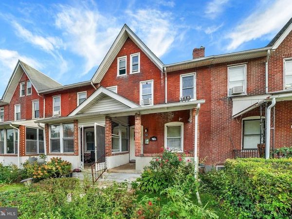 564 ELM STREET , COATESVILLE, PA 19320
