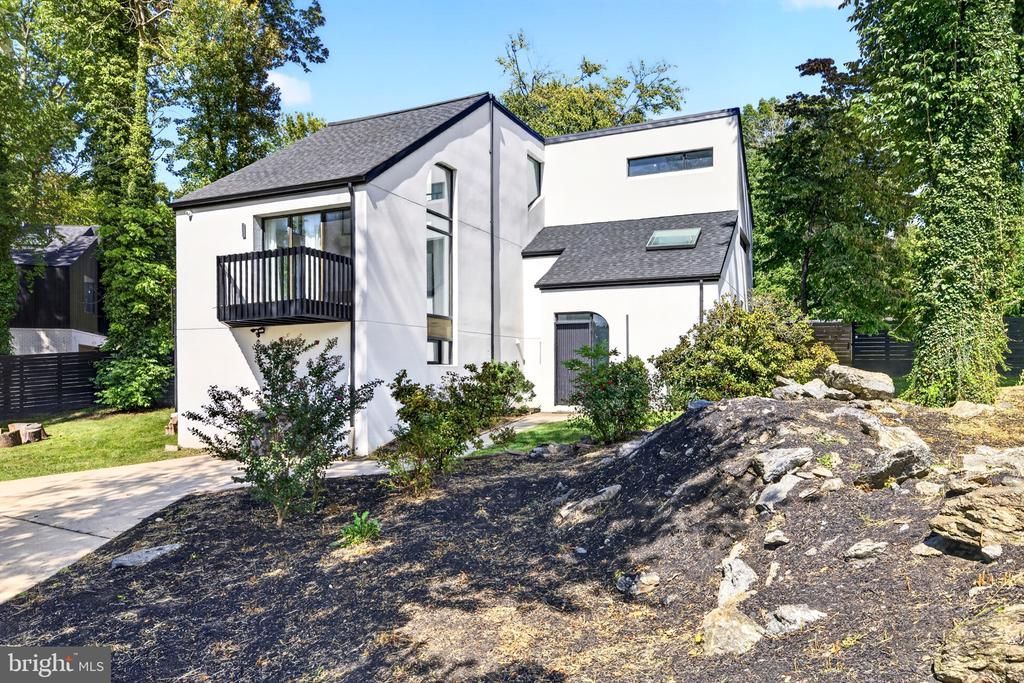 1001 W ALLENS LANE, PHILADELPHIA, PA 19119